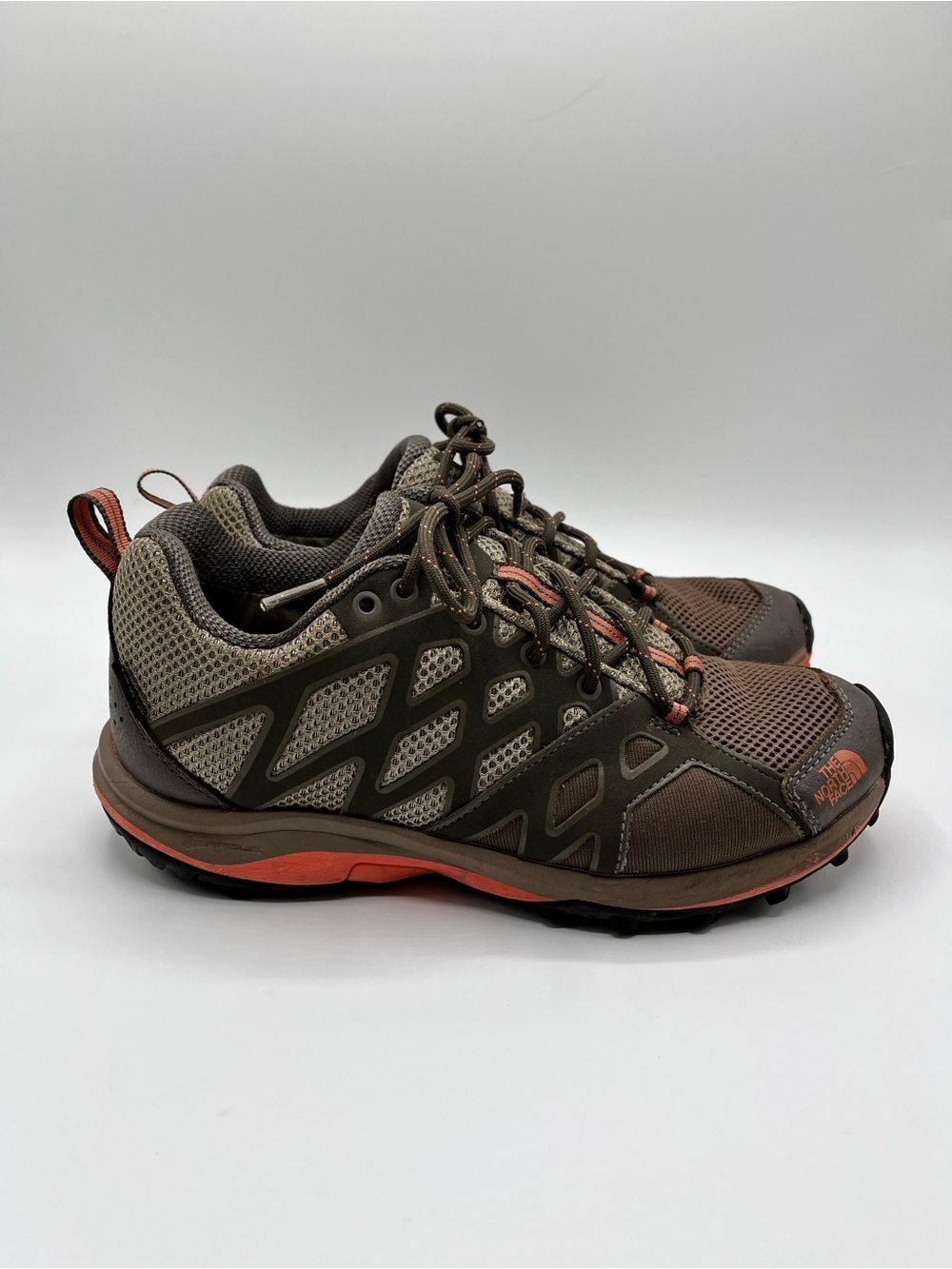 The North Face Hedgehog Guide GTX Hiking Shoes Women 7.5 Brown Pink Gore-Tex